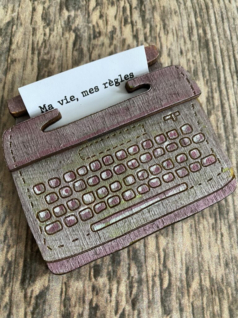 Broche machine à écrire en bois - Ciloubidouille