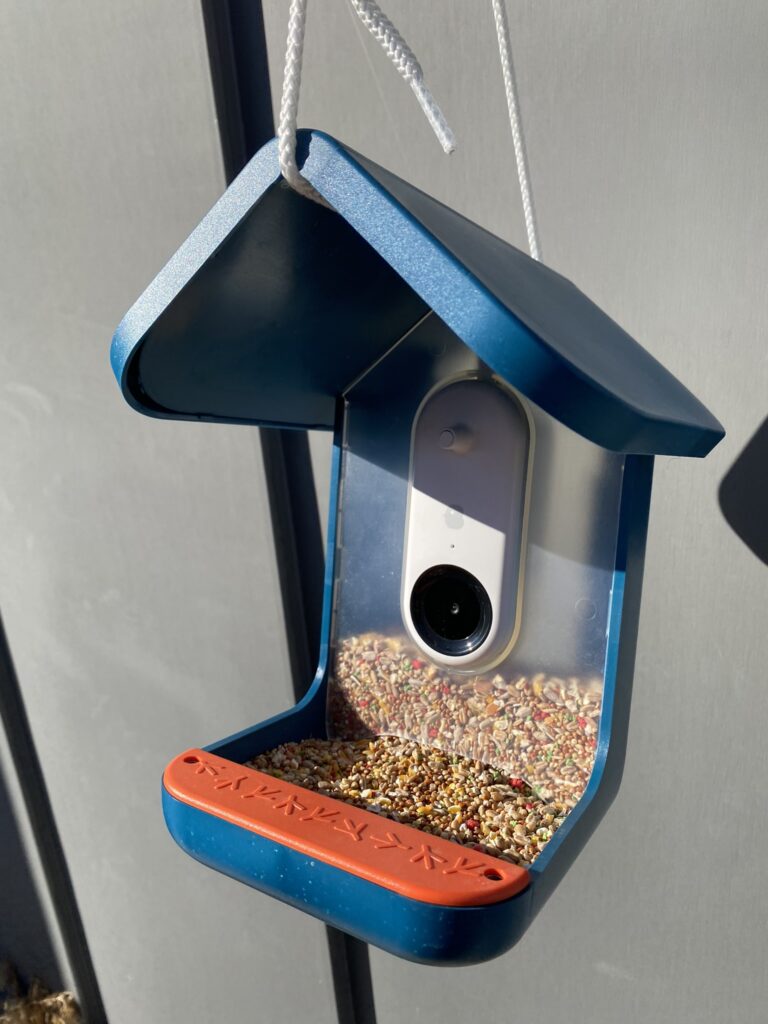 Mangeoire d'oiseaux intelligente avec caméra, maison de mangeoire à oiseaux  pour accrochage extérieur avec caméra HD 1080p, connexion à distance wifi